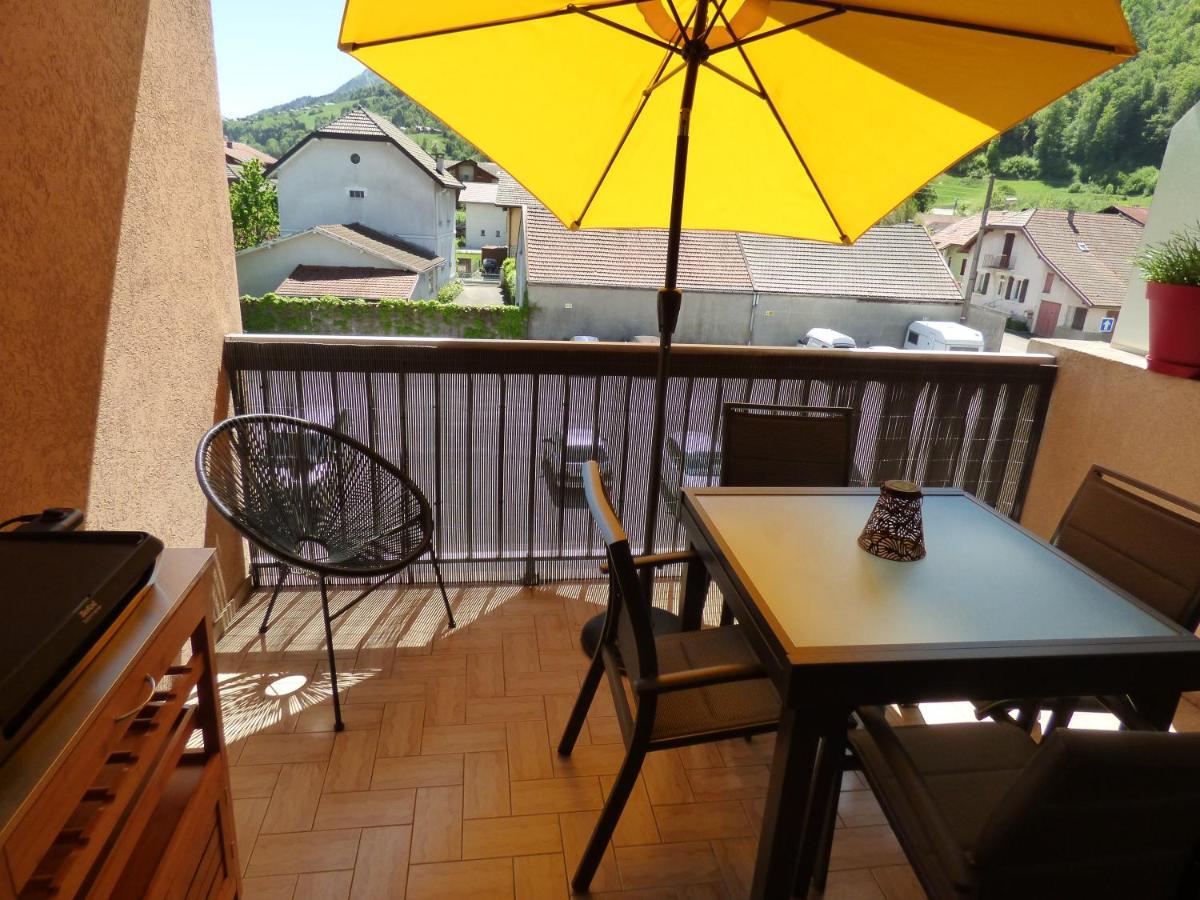 Agreable 2 Pieces Au Coeur De Thones Apartment Екстериор снимка