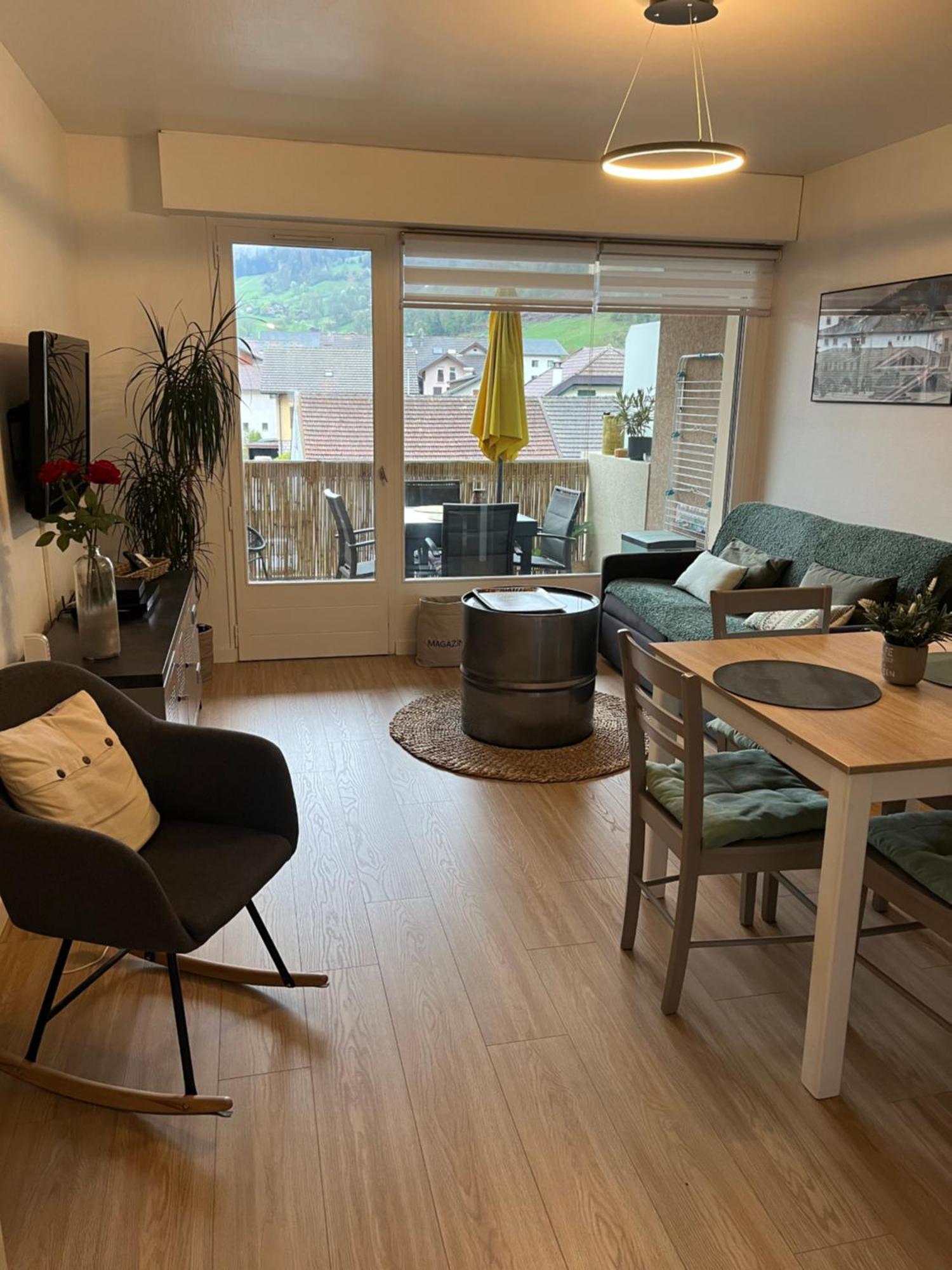 Agreable 2 Pieces Au Coeur De Thones Apartment Екстериор снимка